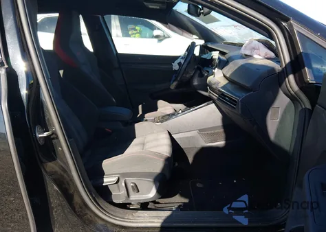 2024 Volkswagen Golf Gti 2.0T S z USA, uszkodzony, nr VIN WVWGA7CD8RW219334